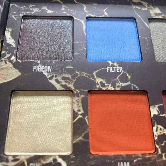 Lime Crime Venus II Eyeshadow pallet - Picture 3 of 4